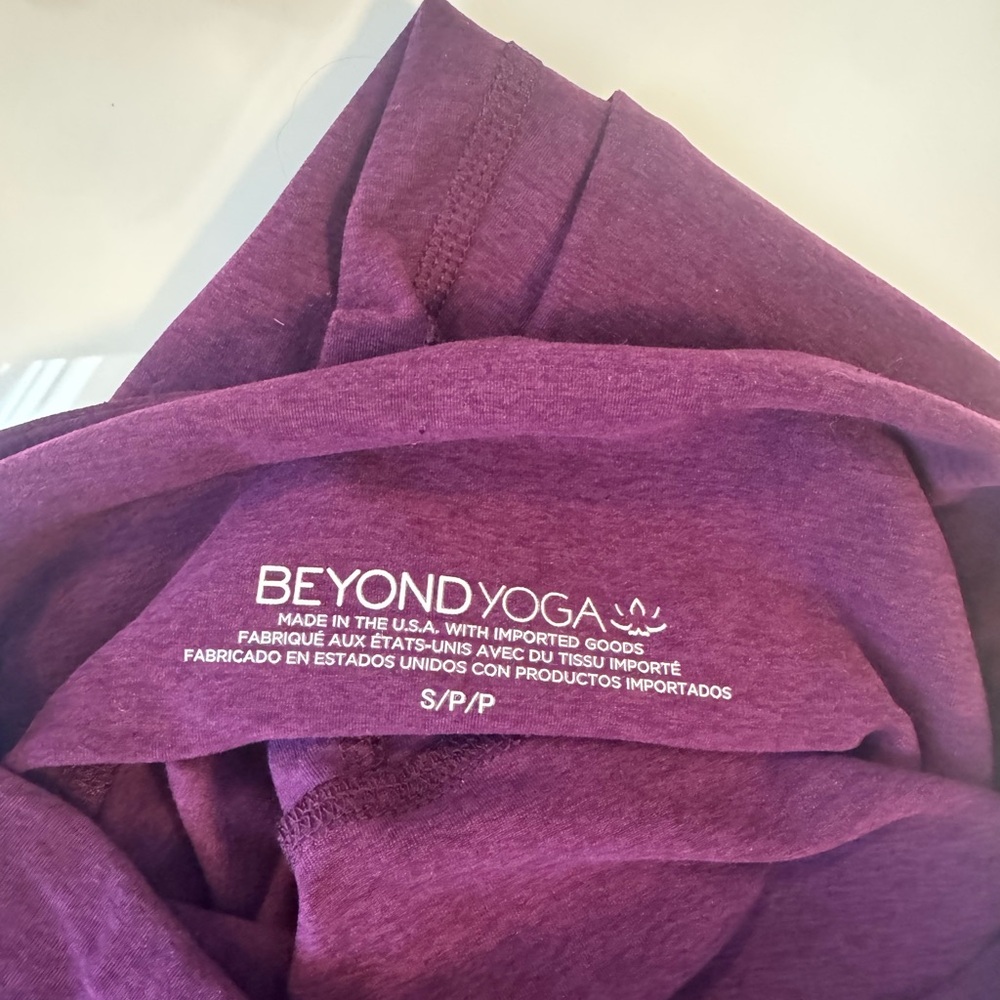 Beyond Yoga Plum Purple Set - Picture 5 of 6